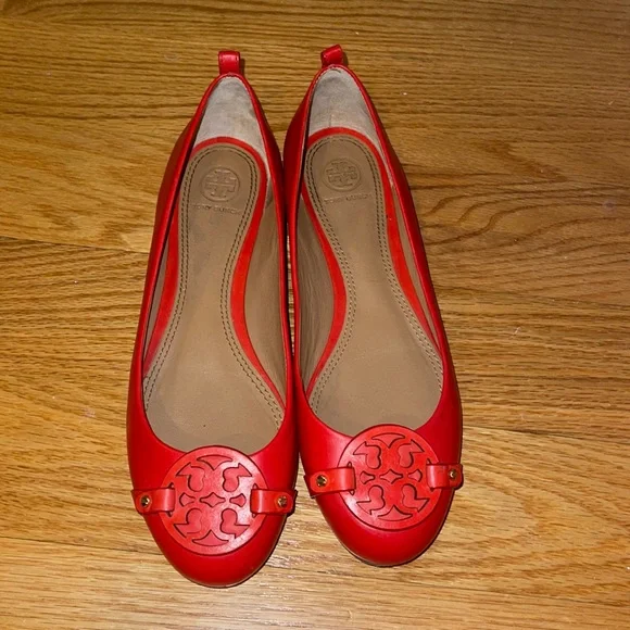 Tory burch top red shoes